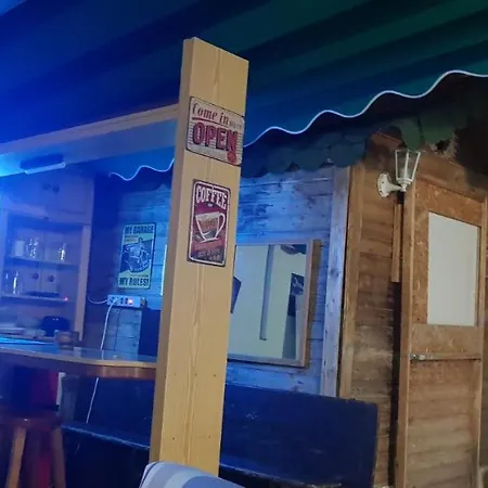 拉帕莱亚住宿加早餐旅馆 *